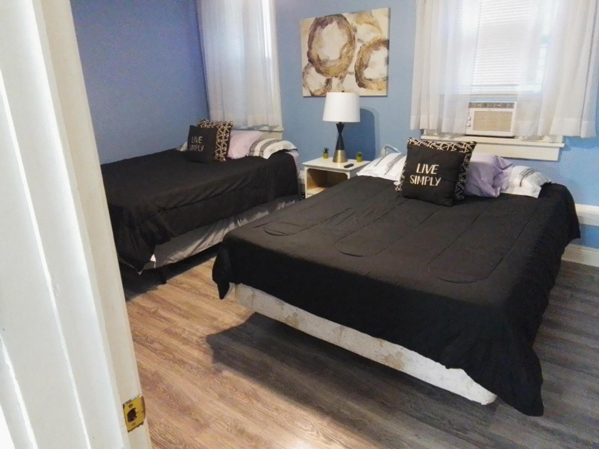 Cozy 2-bedroom Unit In Beautiful With Wifi, Ac Apartment New Orleans